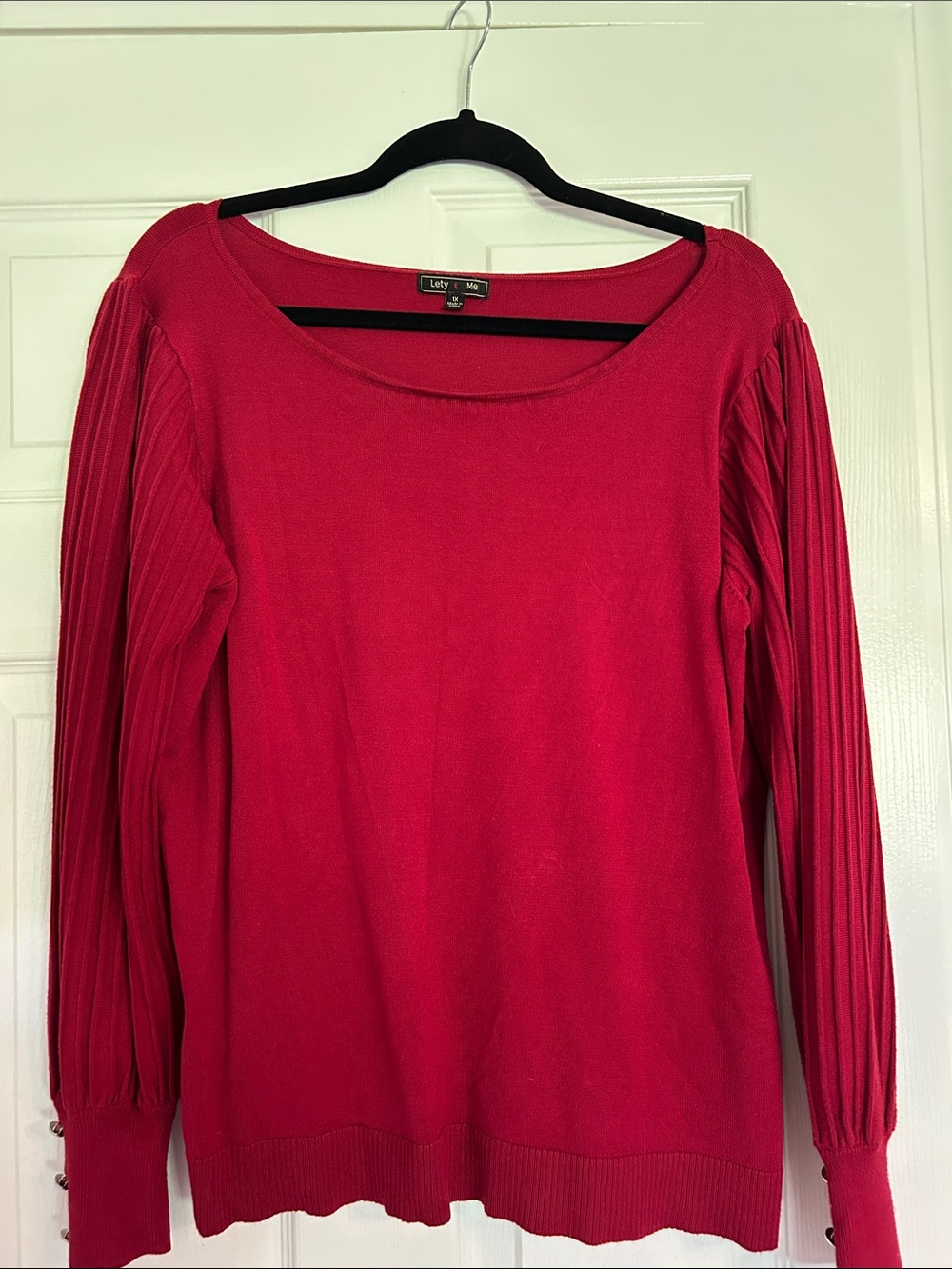Women's Red Pleated-Sleeve Crewneck Sweater - Classic Knit